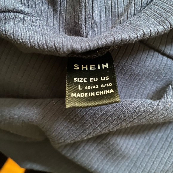 Maternity long sleeve dress with button detail size L. - Picture 5 of 6